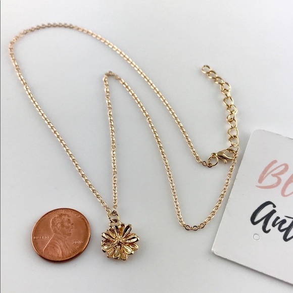 3 for $25⚡️Dainty sunflower necklace - Picture 3 of 6